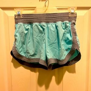 ✨CHAMPION RUNNING SHORTS WITH LINER✨